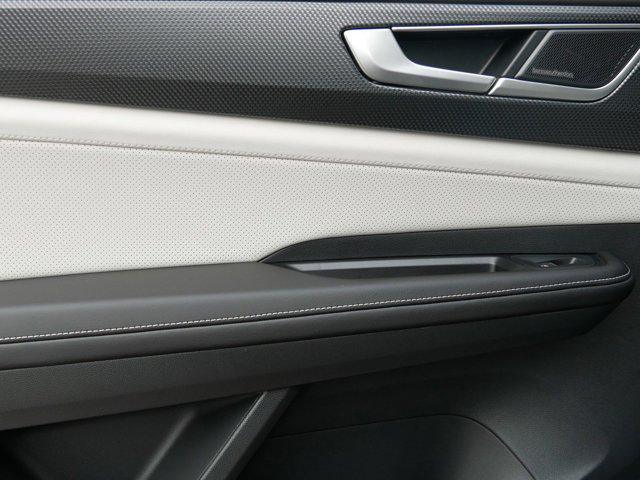 new 2026 Volkswagen Atlas Cross Sport car, priced at $55,484