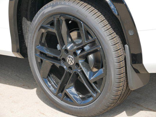 new 2025 Volkswagen Tiguan car, priced at $36,887