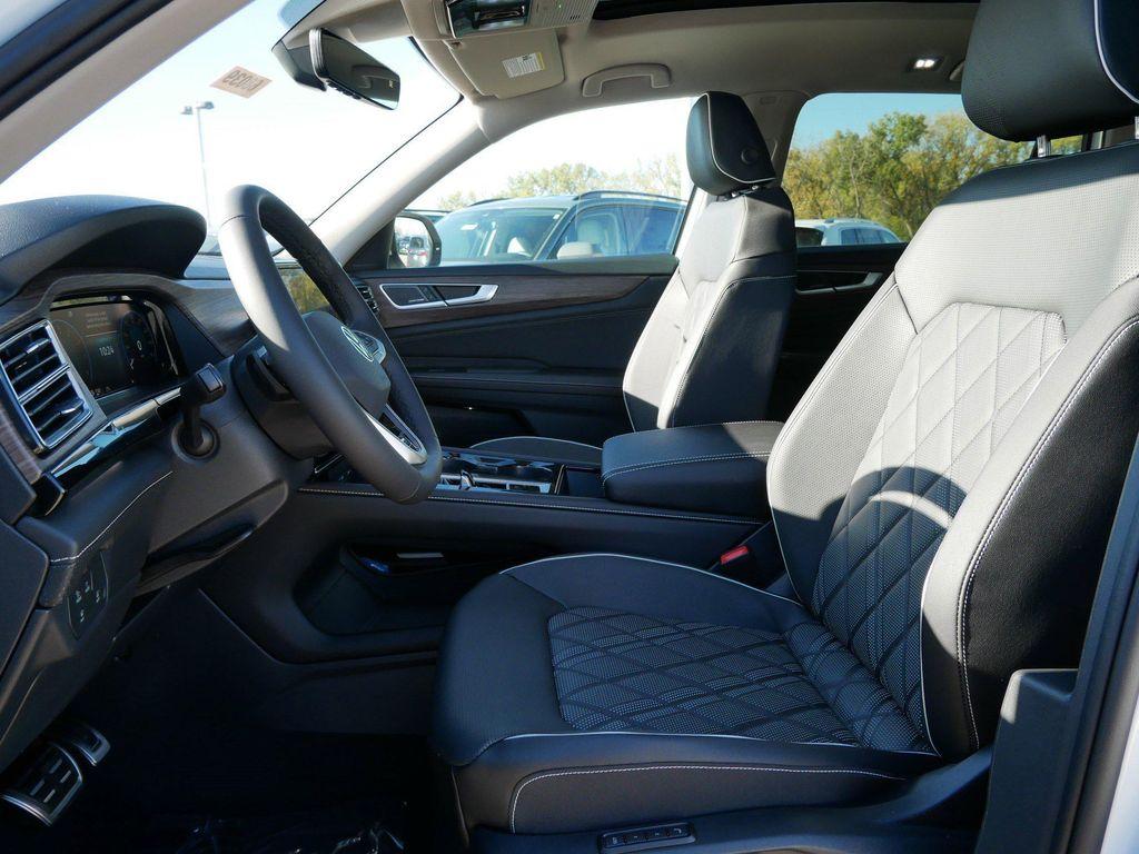 new 2026 Volkswagen Atlas car, priced at $52,799
