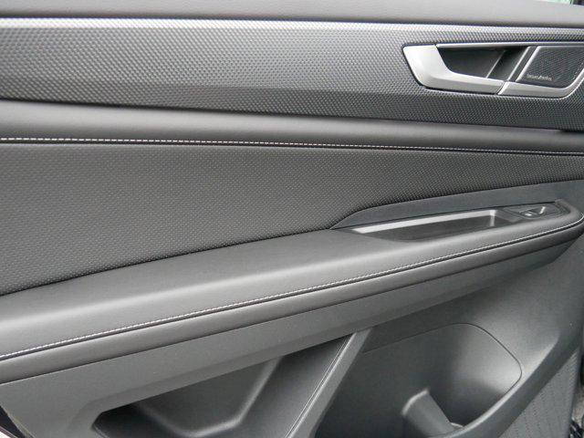 new 2026 Volkswagen Atlas Cross Sport car, priced at $55,413