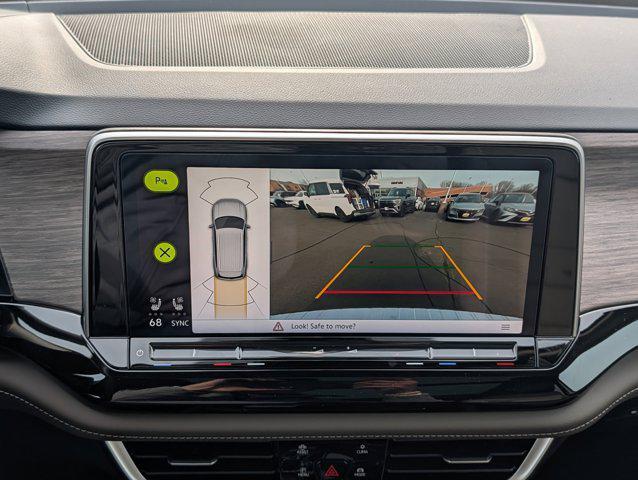 new 2026 Volkswagen Atlas car, priced at $49,892
