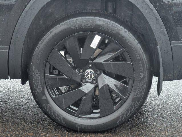 new 2026 Volkswagen Atlas car, priced at $45,461