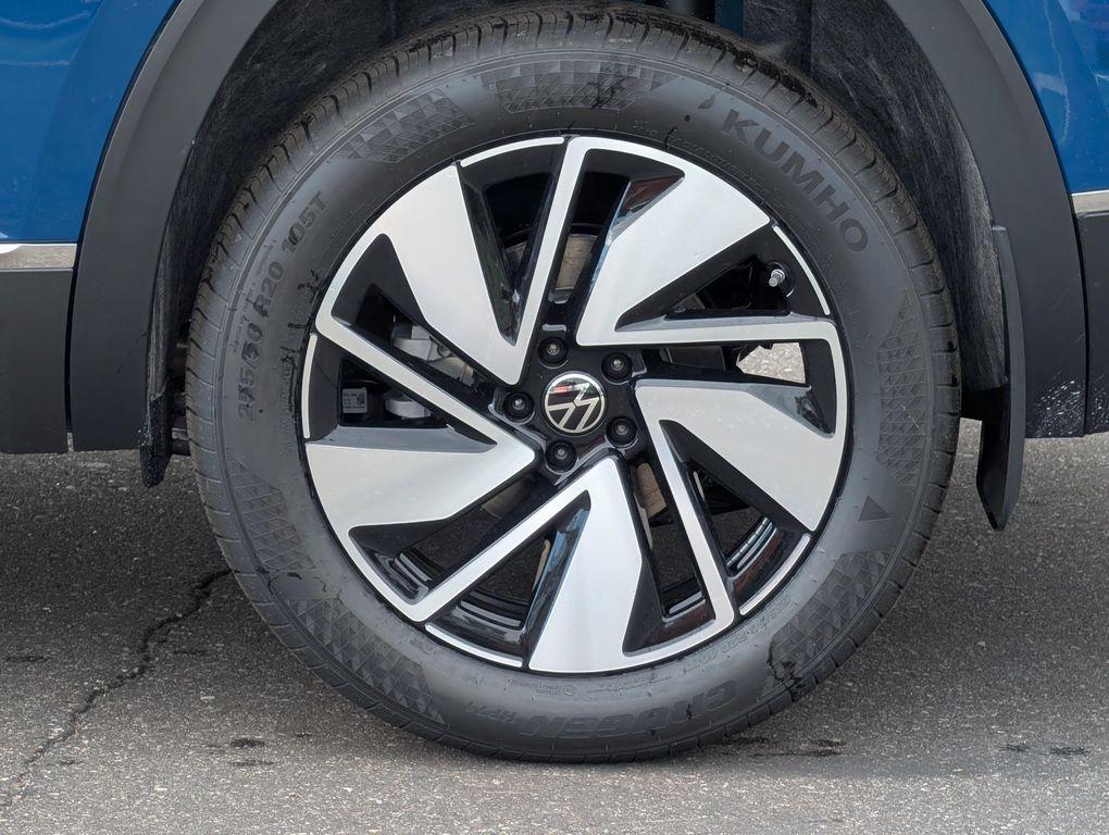 new 2026 Volkswagen Atlas car, priced at $48,764