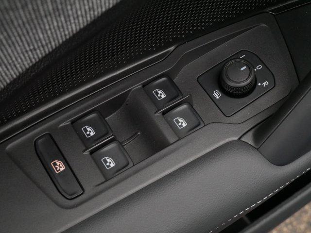 used 2025 Volkswagen Tiguan car, priced at $29,325