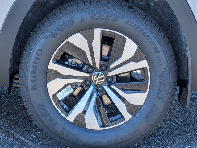 new 2026 Volkswagen Atlas car, priced at $40,664