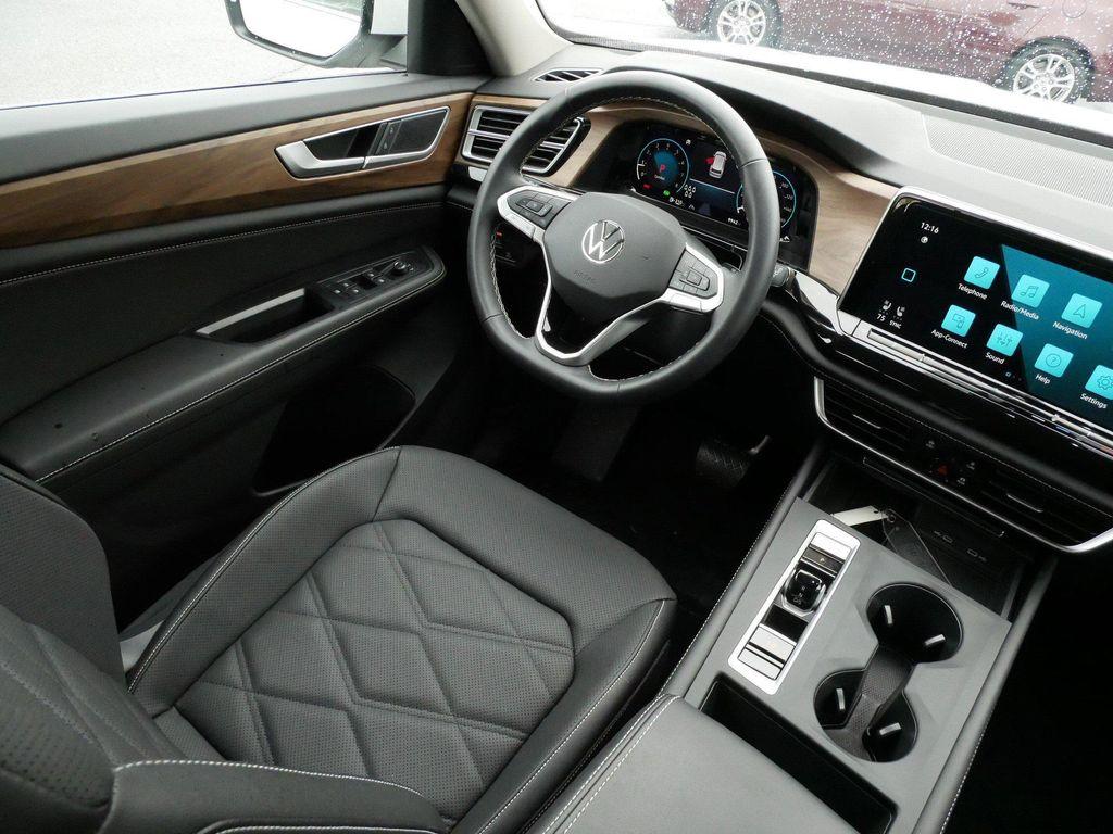 used 2026 Volkswagen Atlas car, priced at $38,675