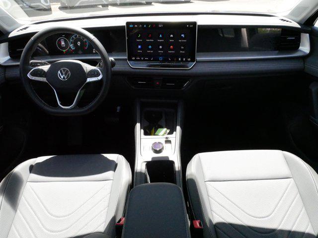 used 2025 Volkswagen Tiguan car, priced at $31,325