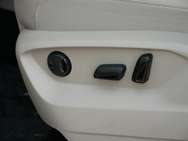 new 2026 Volkswagen Atlas car, priced at $39,220