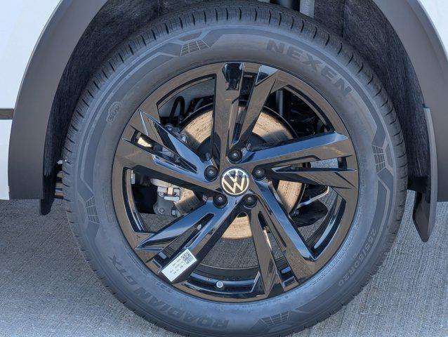 new 2026 Volkswagen Atlas Cross Sport car, priced at $50,191