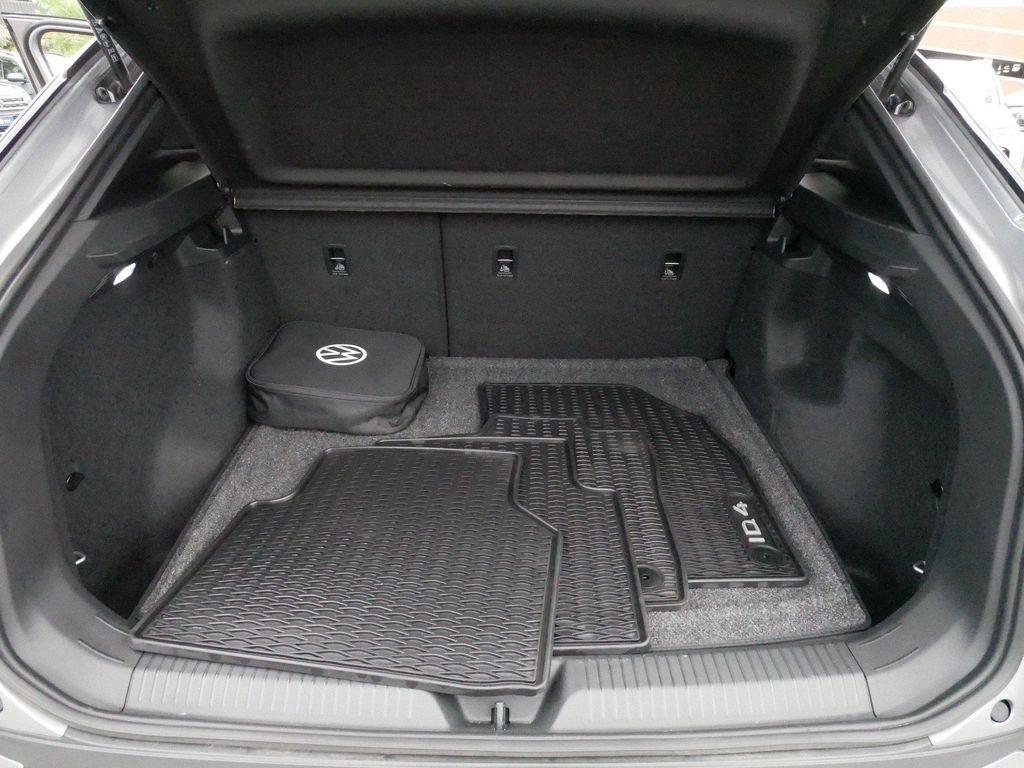 used 2025 Volkswagen ID.4 car, priced at $33,325