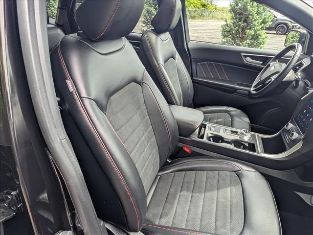 used 2023 Ford Edge car, priced at $29,988