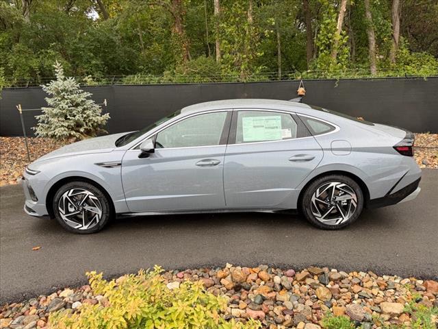 new 2026 Hyundai Sonata car, priced at $29,075
