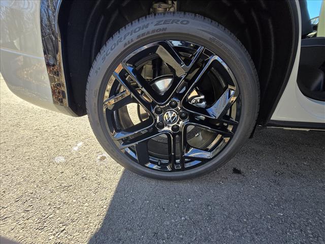 new 2026 Volkswagen Tiguan car, priced at $39,233