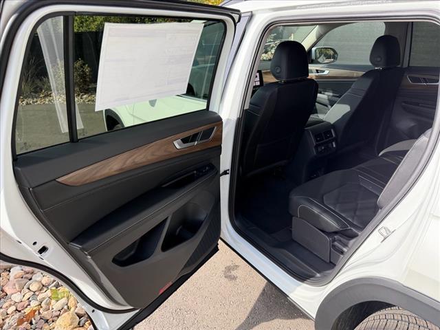 new 2026 Volkswagen Atlas car, priced at $42,312