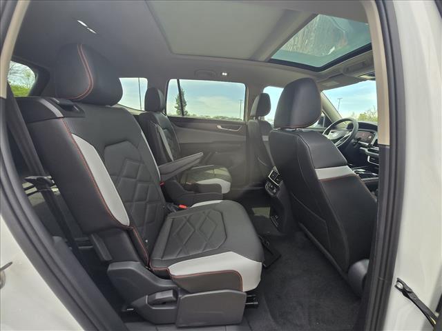 new 2026 Volkswagen Atlas car, priced at $46,742