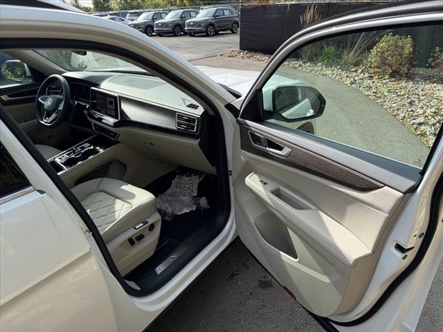 new 2026 Volkswagen Atlas car, priced at $52,618