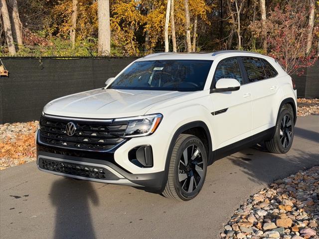 new 2026 Volkswagen Atlas Cross Sport car, priced at $47,040