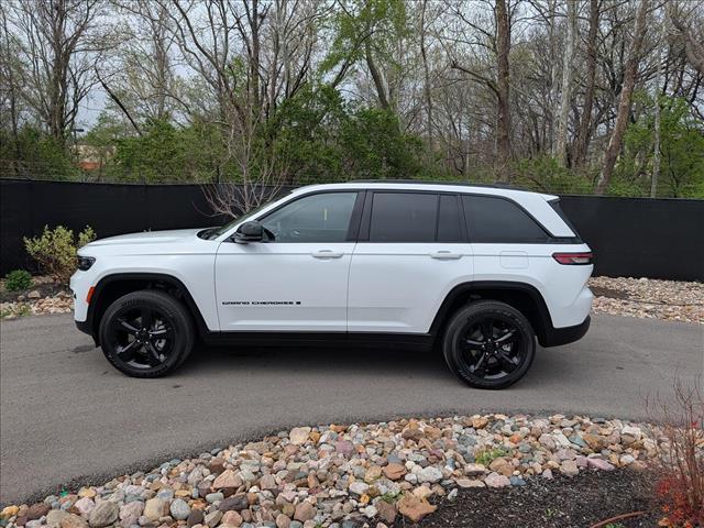 used 2024 Jeep Grand Cherokee car, priced at $34,988