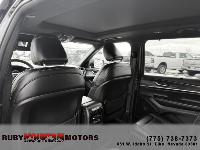 used 2024 Jeep Grand Cherokee L car, priced at $30,995