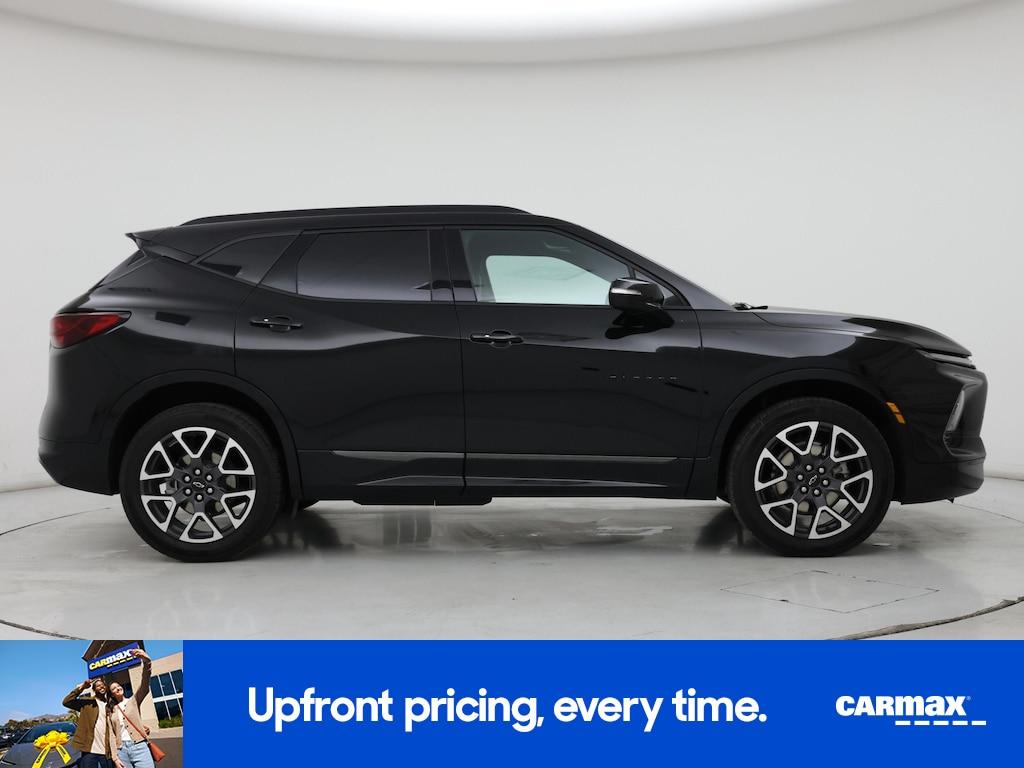 used 2025 Chevrolet Blazer car, priced at $35,998