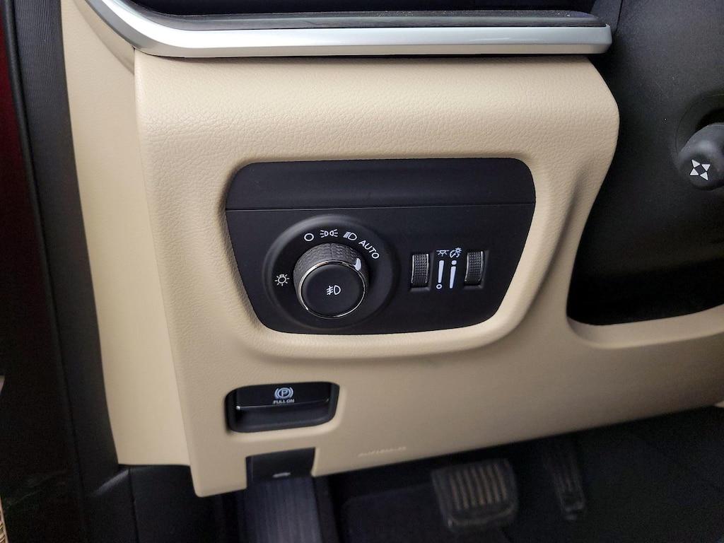 used 2024 Jeep Grand Cherokee car, priced at $33,998