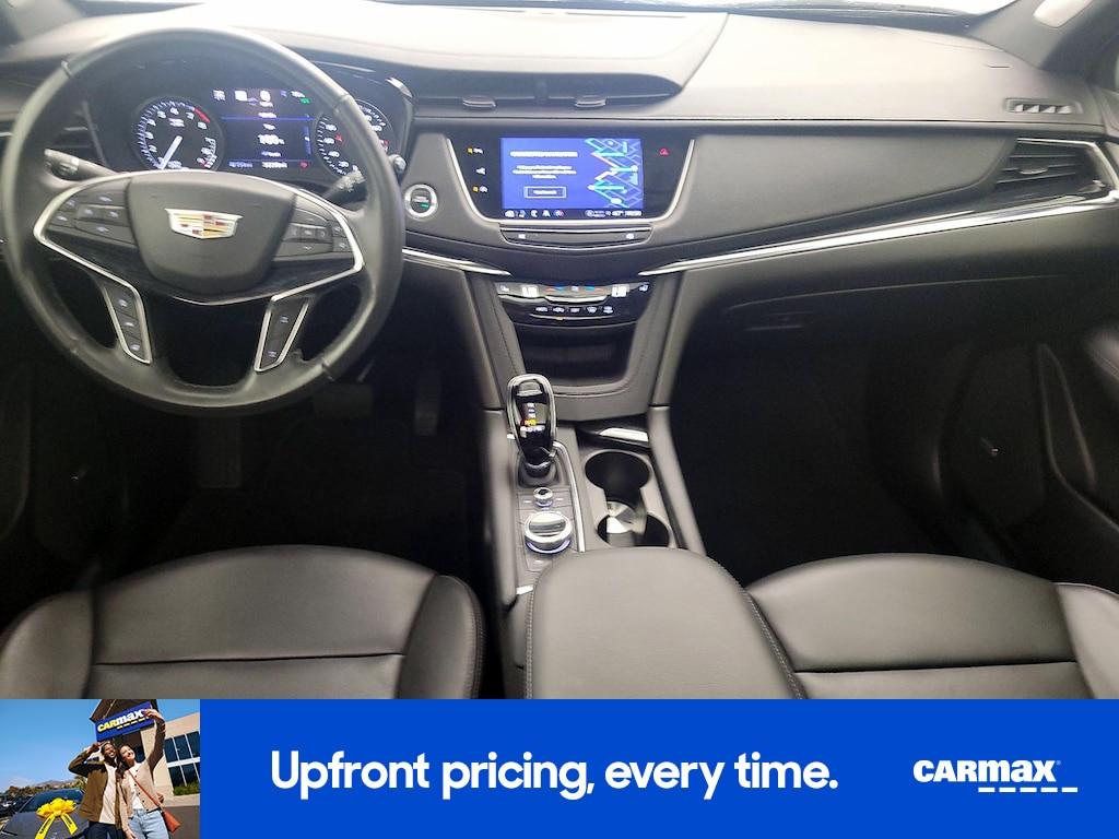used 2023 Cadillac XT5 car, priced at $34,998