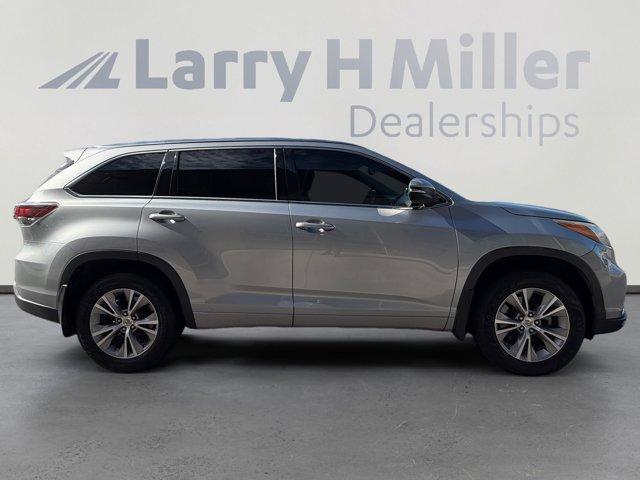 used 2015 Toyota Highlander car, priced at $15,263