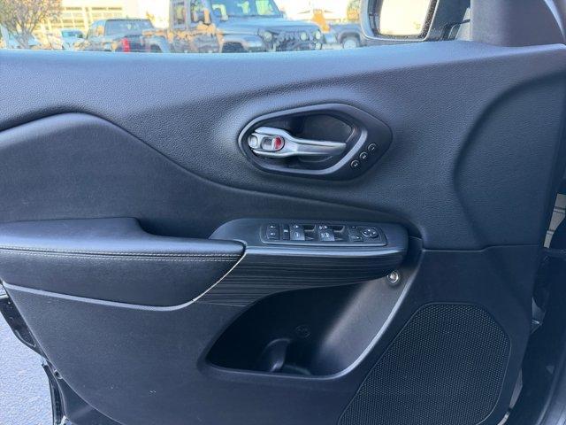 used 2015 Jeep Cherokee car, priced at $12,464