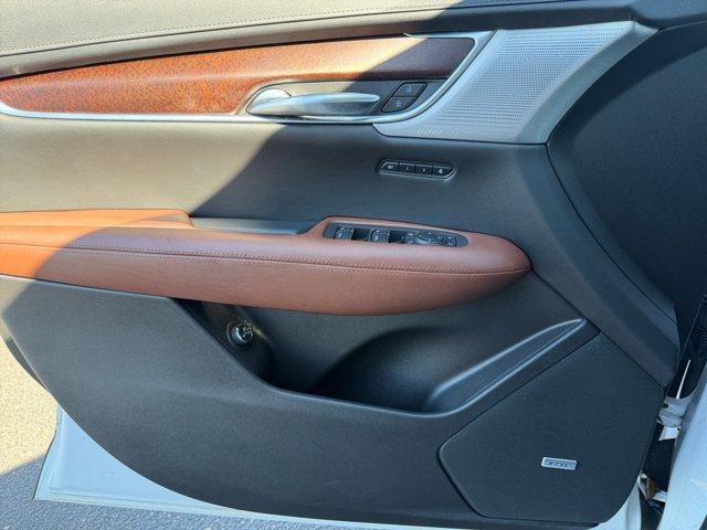 used 2020 Cadillac XT5 car, priced at $26,977