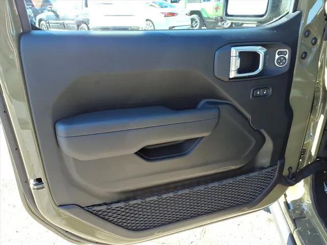 new 2026 Jeep Gladiator car, priced at $49,205