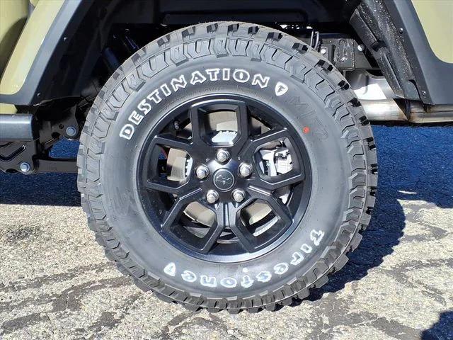 new 2026 Jeep Gladiator car, priced at $49,205