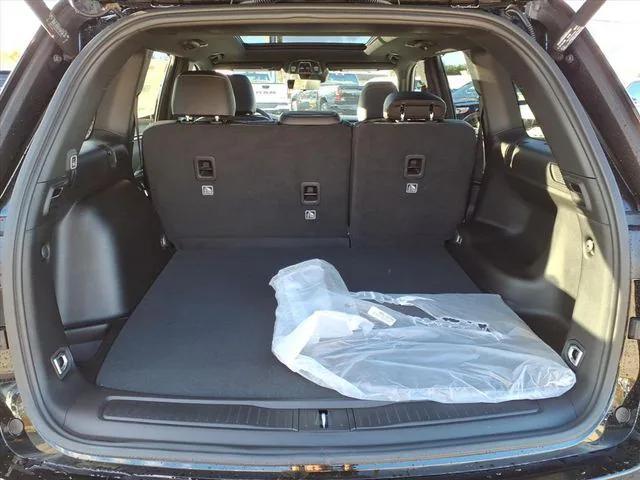 new 2025 Jeep Grand Cherokee car, priced at $48,410