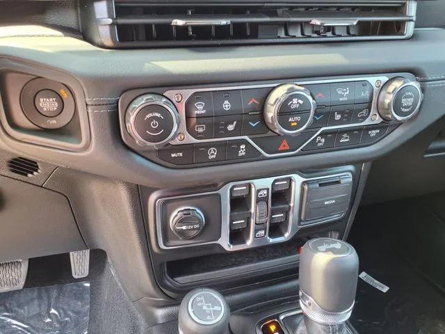 new 2025 Jeep Wrangler car, priced at $49,620