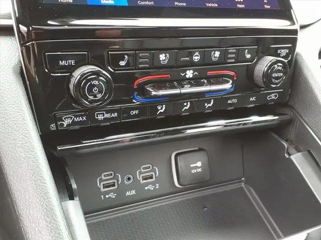 new 2025 Jeep Grand Cherokee car, priced at $47,815