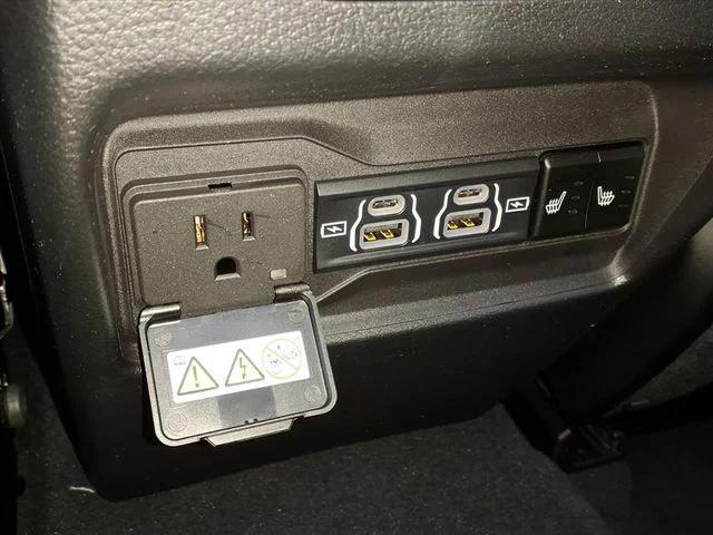 new 2025 Jeep Grand Cherokee car, priced at $47,815