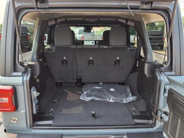 new 2025 Jeep Wrangler car, priced at $42,960