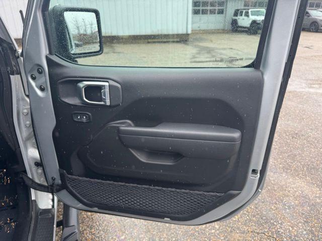 used 2023 Jeep Gladiator car, priced at $31,995