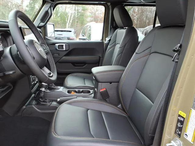 new 2025 Jeep Gladiator car, priced at $46,920