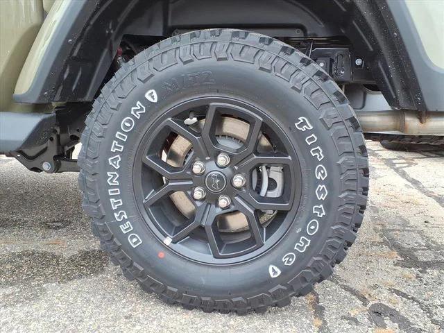 new 2025 Jeep Gladiator car, priced at $46,920