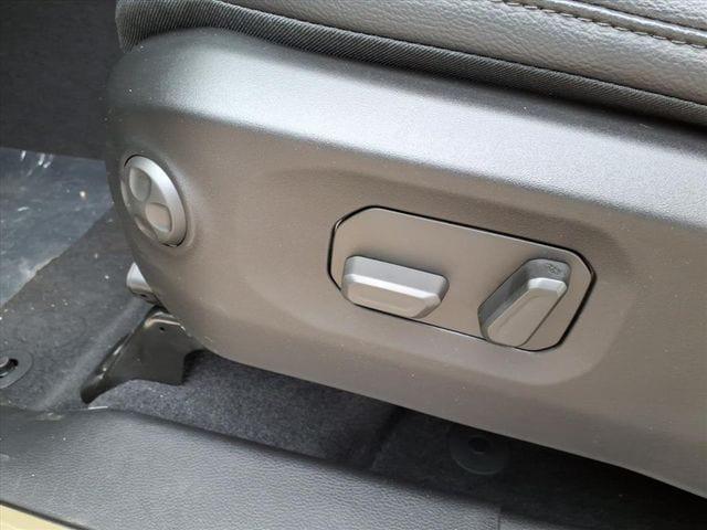 new 2025 Jeep Gladiator car, priced at $46,920