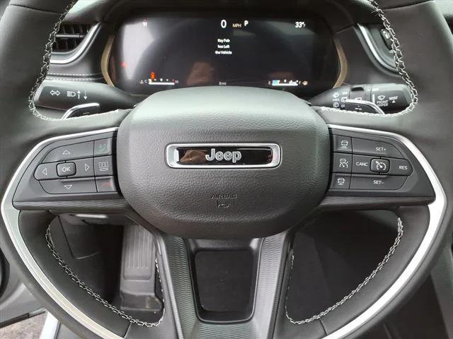 new 2025 Jeep Grand Cherokee car, priced at $42,625