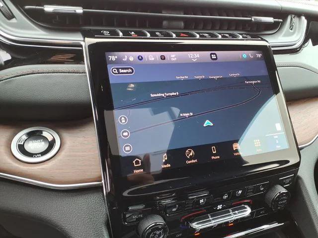 new 2025 Jeep Grand Cherokee car, priced at $60,425