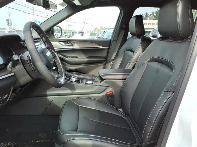 new 2025 Jeep Grand Cherokee L car, priced at $47,625