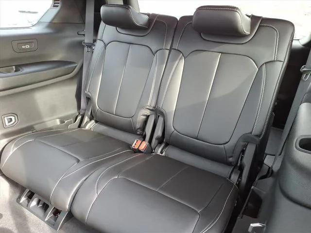 new 2025 Jeep Grand Cherokee L car, priced at $47,625