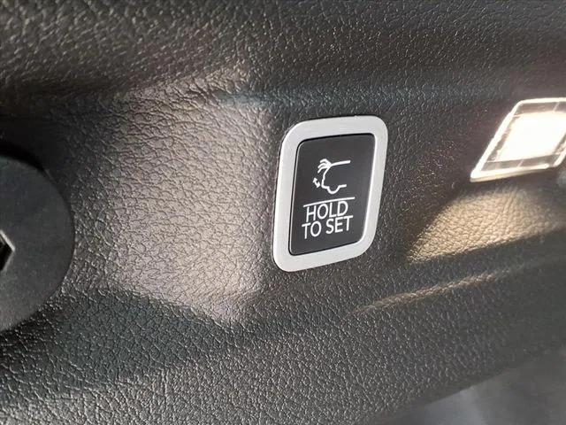 new 2025 Jeep Grand Cherokee L car, priced at $47,625