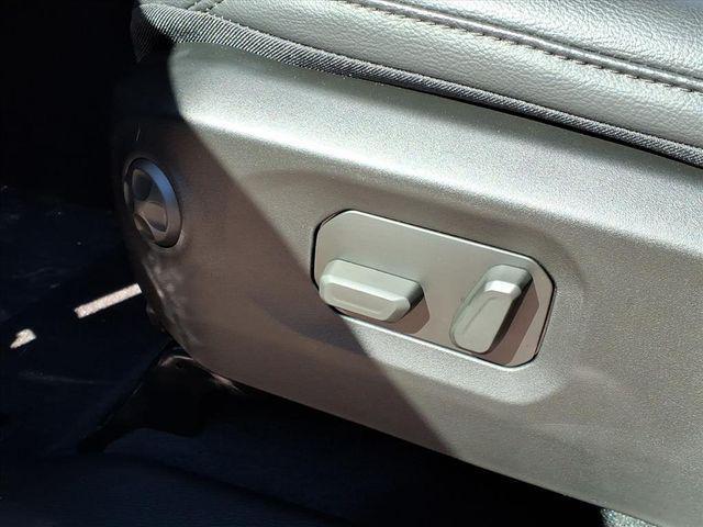 new 2025 Jeep Gladiator car, priced at $46,920