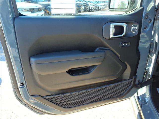 new 2026 Jeep Gladiator car, priced at $49,205