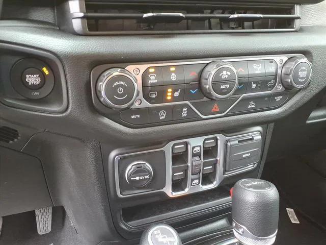 new 2025 Jeep Gladiator car, priced at $46,315