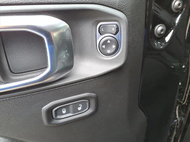 new 2025 Jeep Gladiator car, priced at $46,315