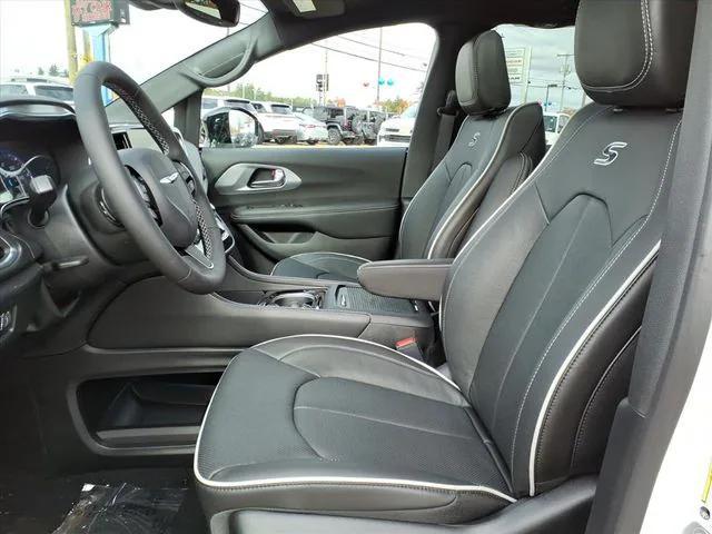 new 2026 Chrysler Pacifica car, priced at $47,245